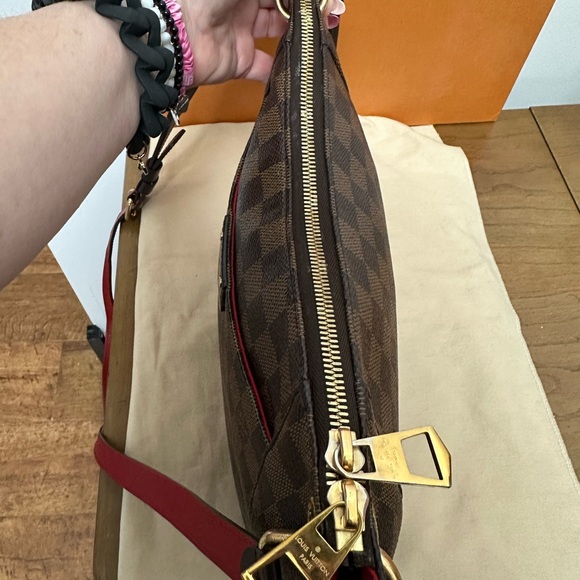 Louis Vuitton Damier Ebene South Bank Besace - Picture 3 of 16